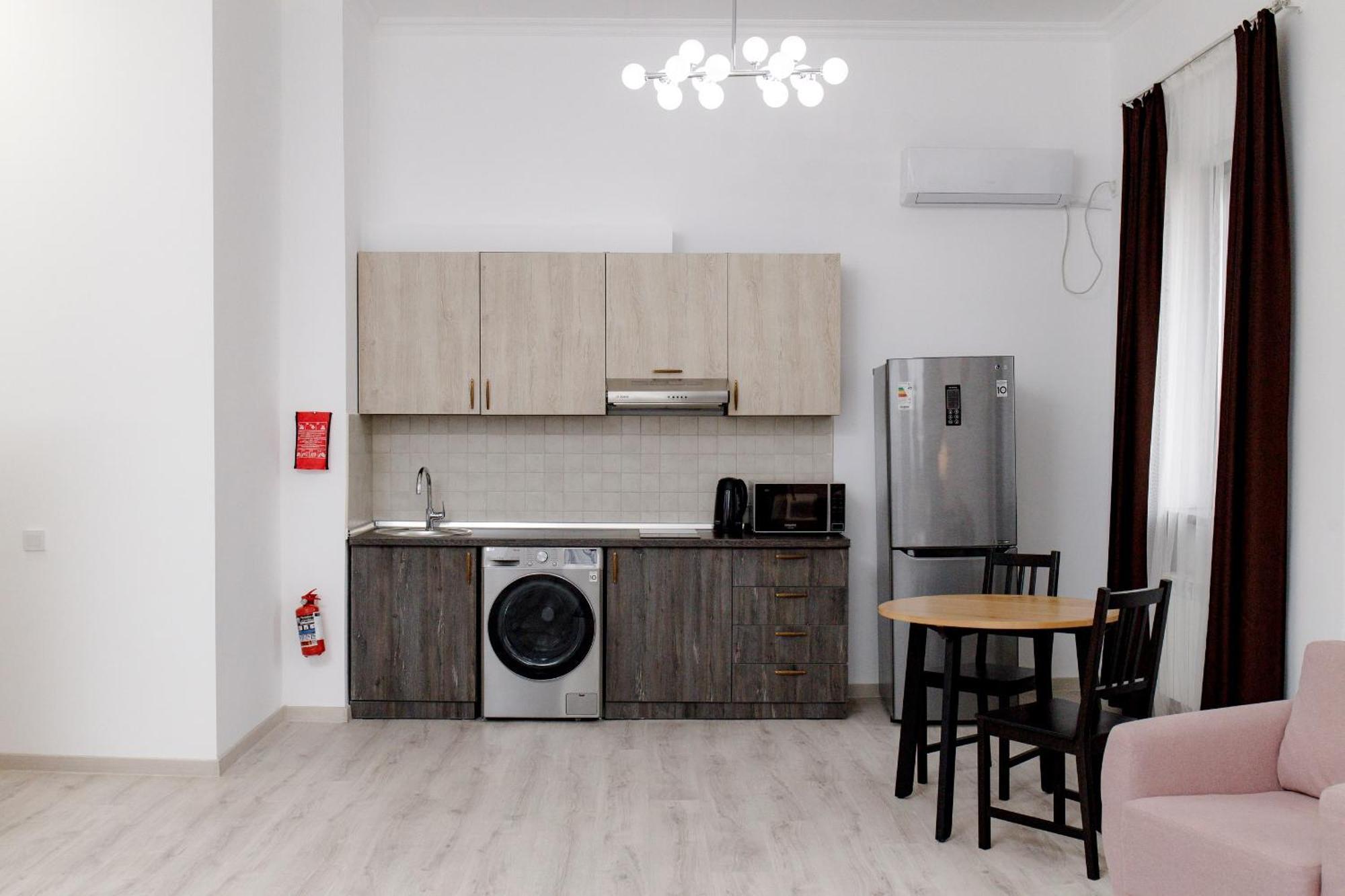 מלון Atyraū Infinity Plaza Block 1 מראה חיצוני תמונה