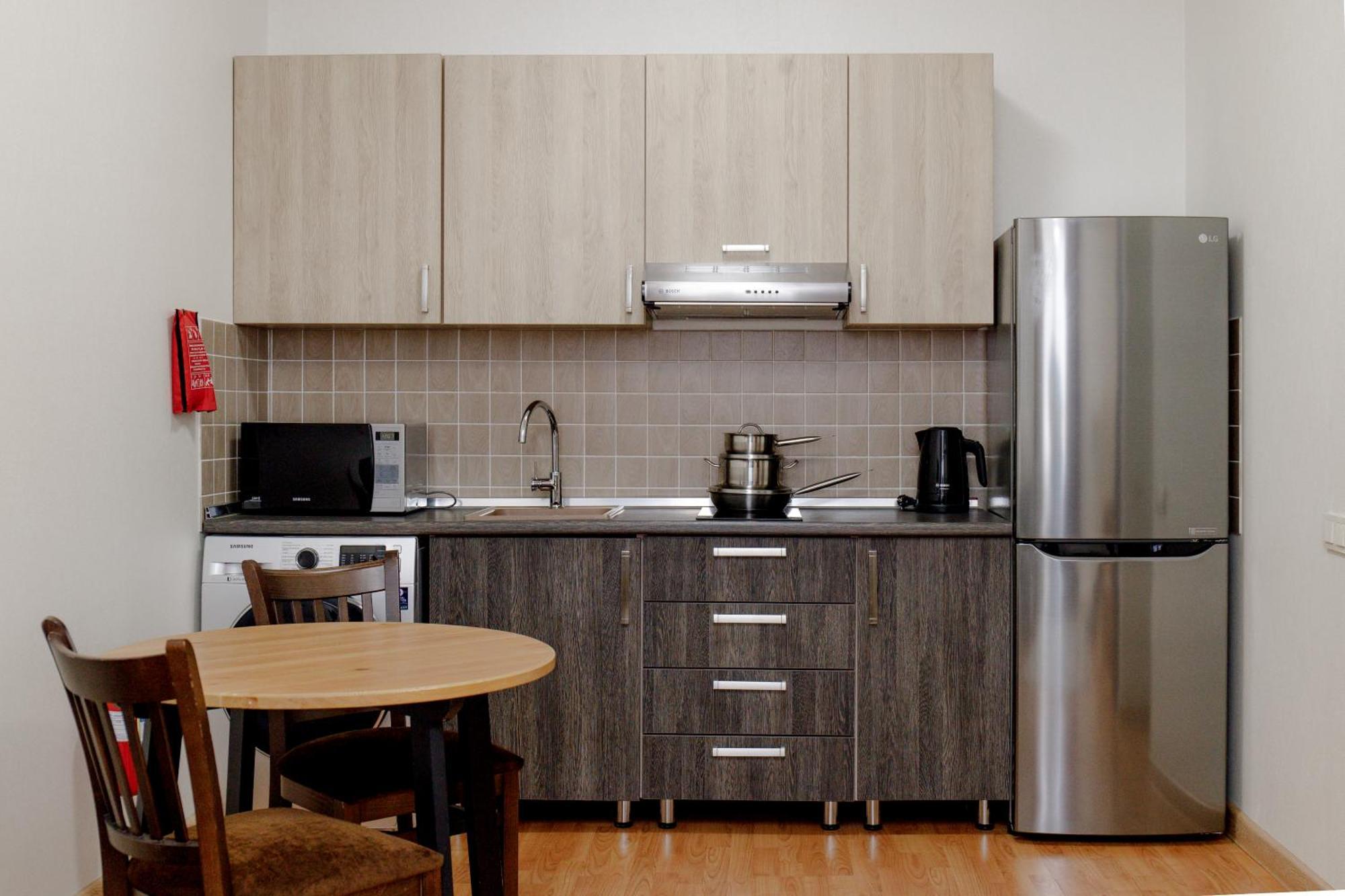 מלון Atyraū Infinity Plaza Block 1 מראה חיצוני תמונה